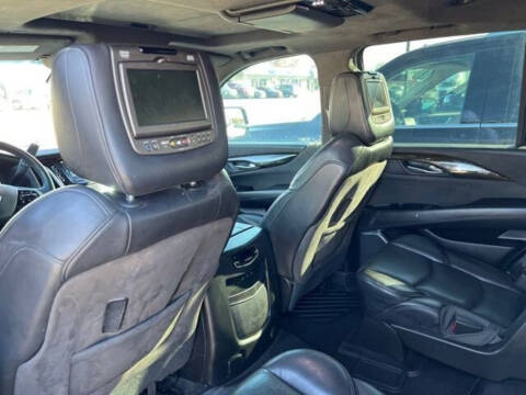 2018 Cadillac Escalade Platinum