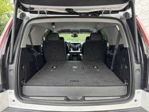 2016 Cadillac Escalade Standard
