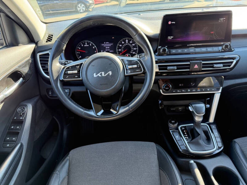 2022 Kia Seltos Nightfall