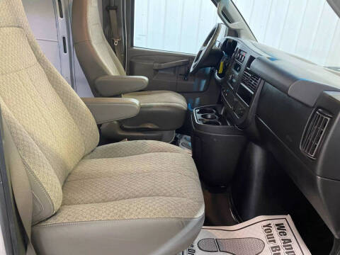 2017 Chevrolet Express 2500