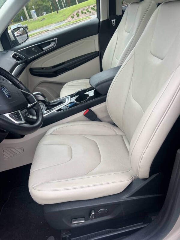 2017 Ford Edge Titanium