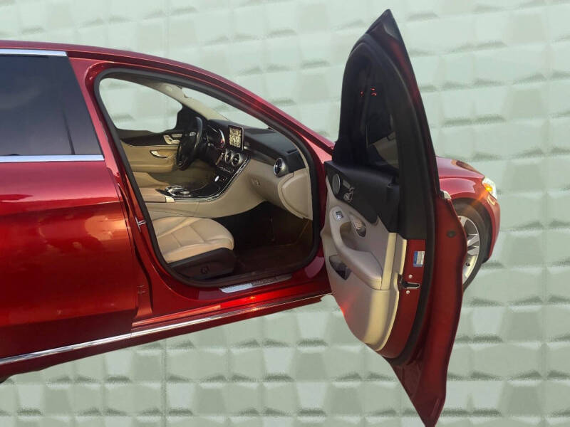 2016 Mercedes-Benz C-Class C 300