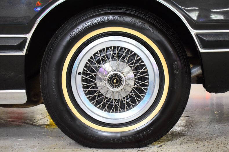1976 Ford Thunderbird