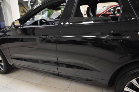 2024 Volvo XC60 B5 Plus Dark Theme