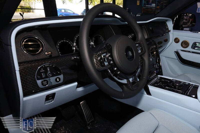 2023 Rolls-Royce Black Badge Cullinan