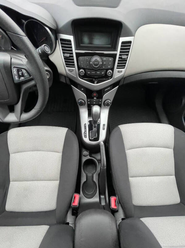 2015 Chevrolet Cruze LS Auto