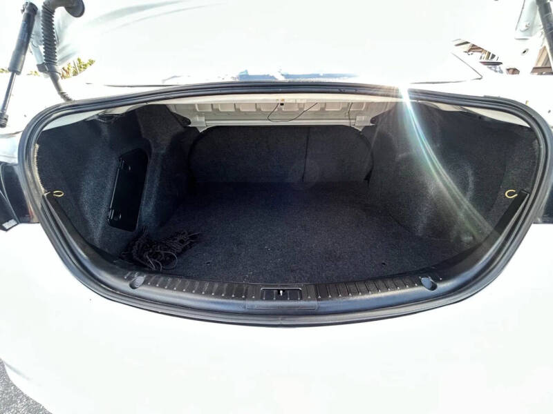 2013 Mazda MAZDA3 i Touring