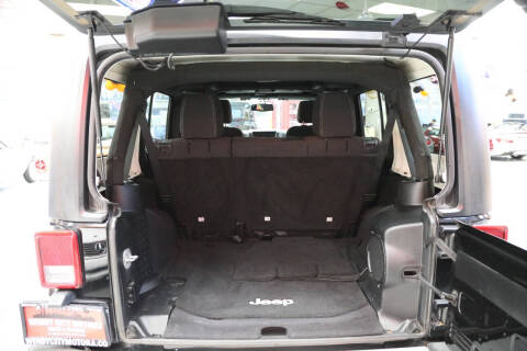 2013 Jeep Wrangler Unlimited Sahara