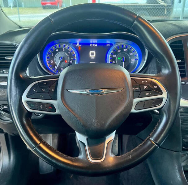 2017 Chrysler 300 Limited