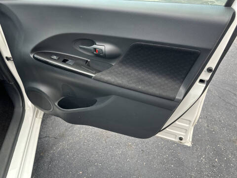 2010 Scion xD
