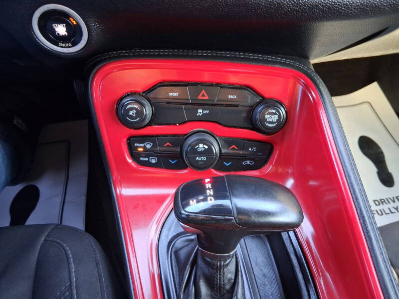 2016 Dodge Challenger SXT