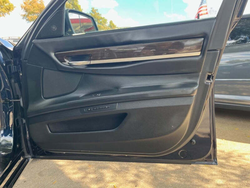 2010 BMW 7 Series 750Li