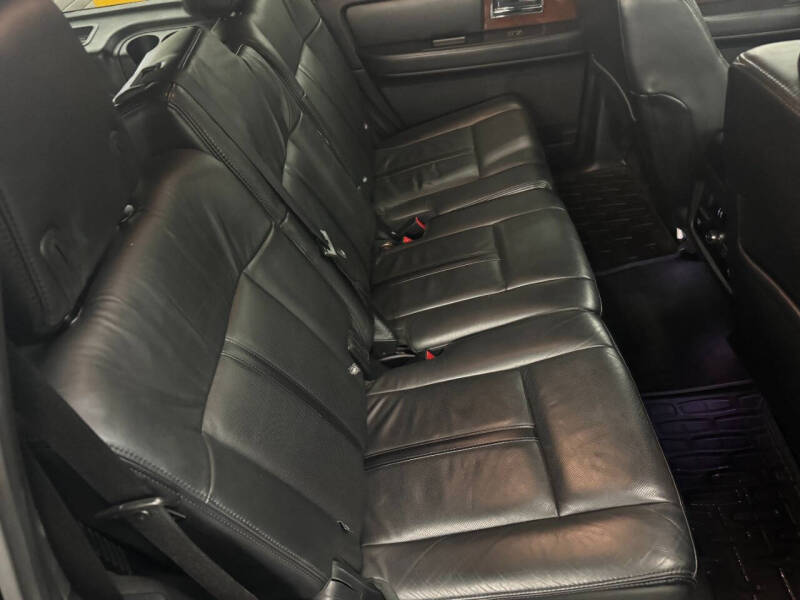 2016 Lincoln Navigator Select