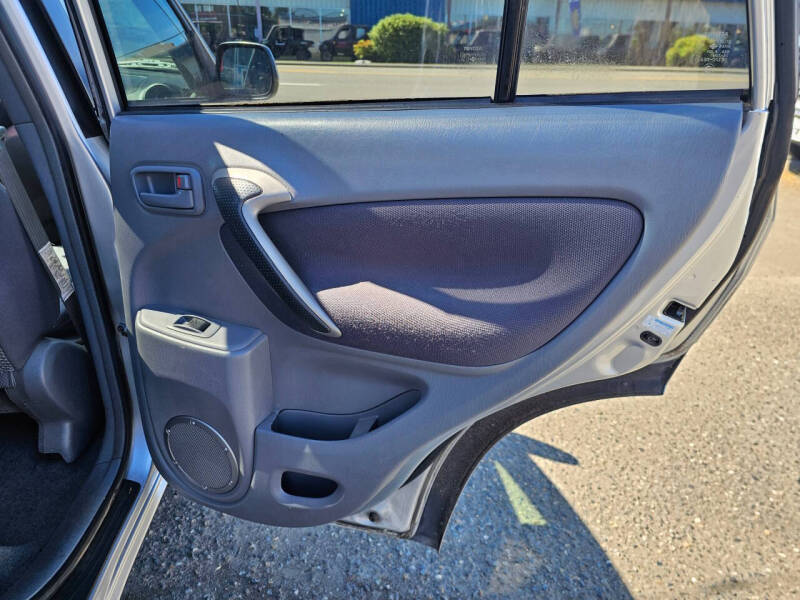 2003 Toyota RAV4
