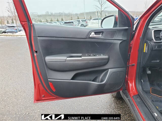 2022 Kia Sportage LX