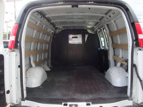 2024 GMC Savana 2500
