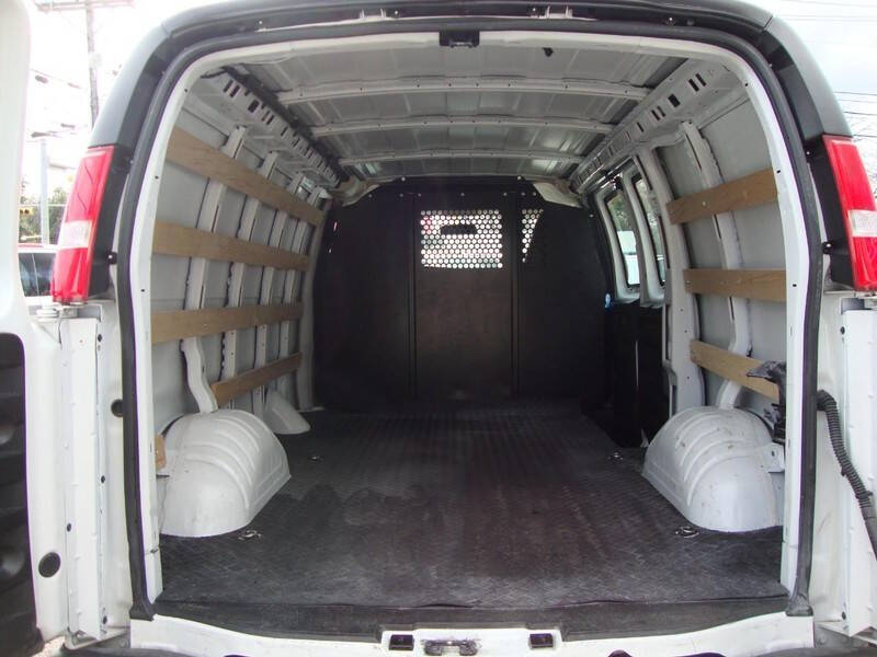 2024 GMC Savana 2500