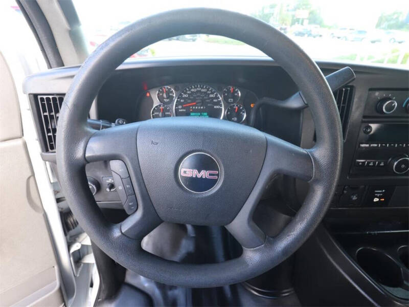 2017 GMC Savana 2500