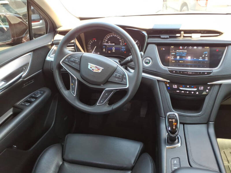 2017 Cadillac XT5 Premium Luxury