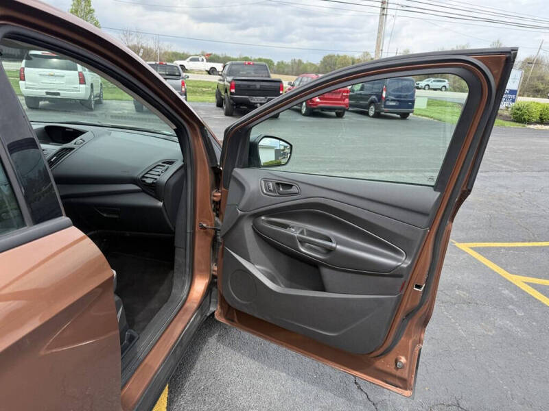 2017 Ford Escape S
