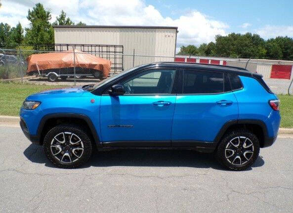 2025 Jeep Compass Trailhawk