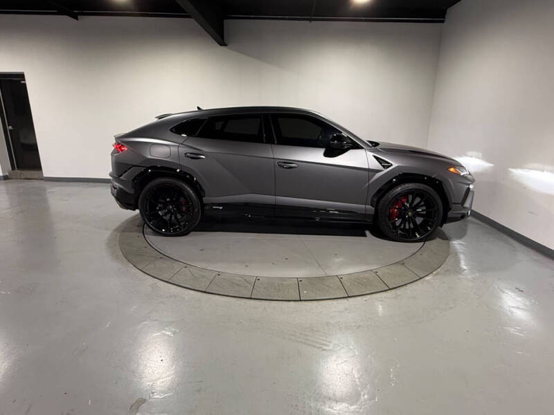 2023 Lamborghini Urus S