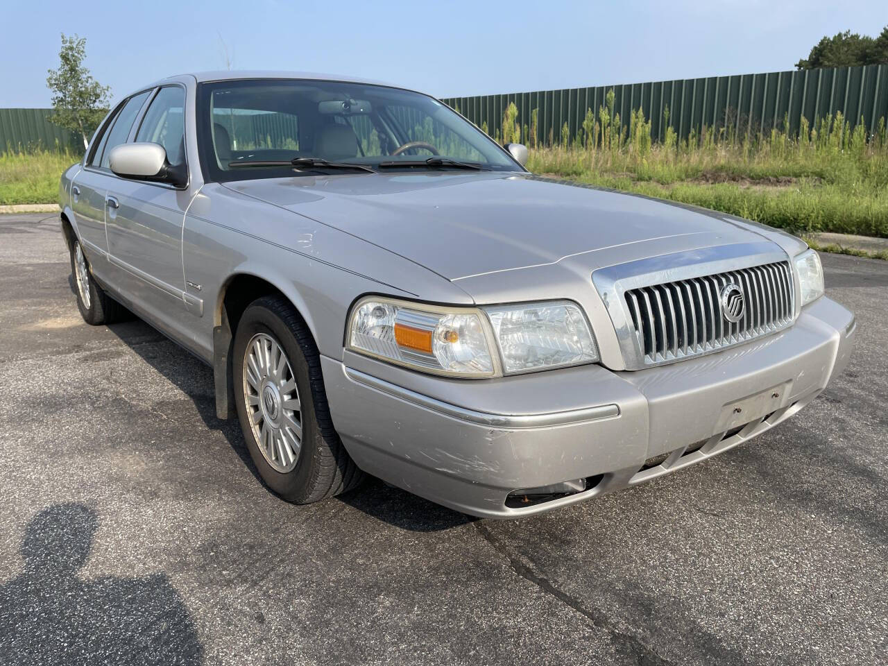 2006 Mercury Grand Marquis for sale at Twin Cities Auctions in Elk River, MN