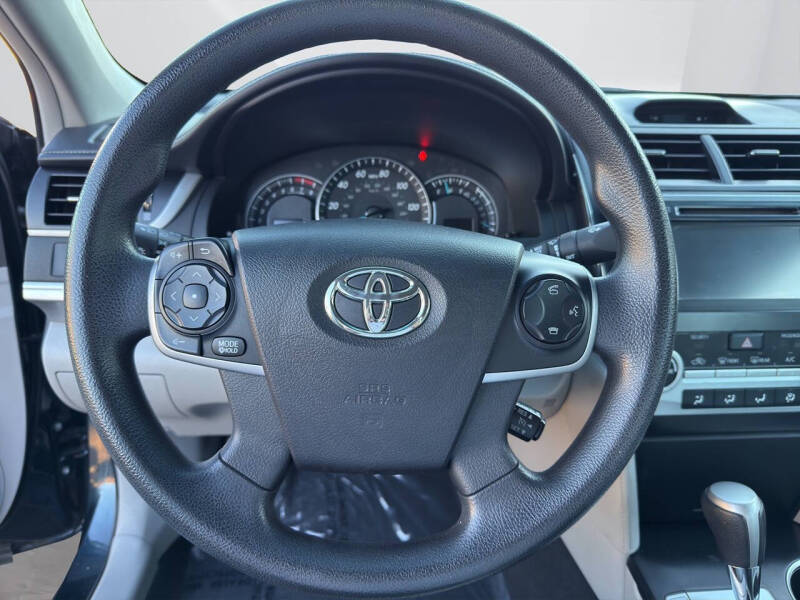 2014 Toyota Camry LE