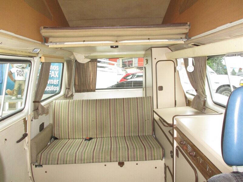 1982 Volkswagen Vanagon Camper