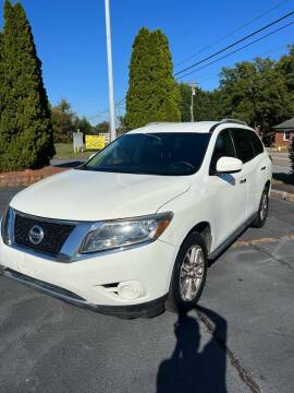 2016 Nissan Pathfinder for sale at CORTES AUTO, LLC. in Hickory NC