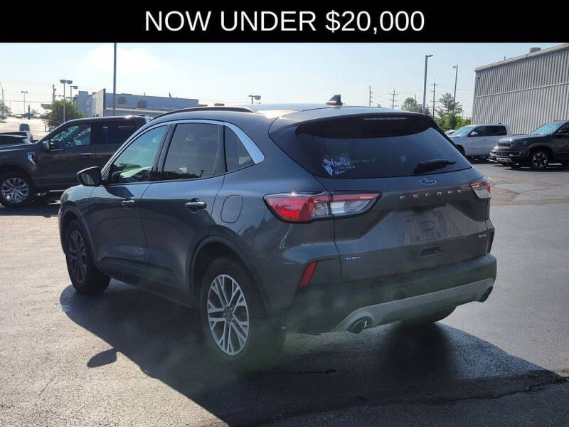 2021 Ford Escape SEL