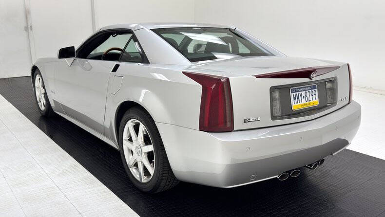 2004 Cadillac XLR