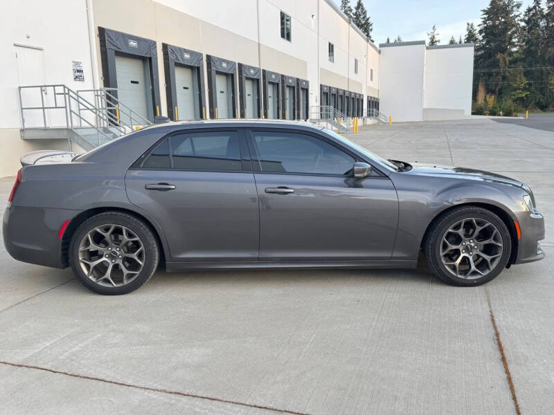 2018 Chrysler 300 S