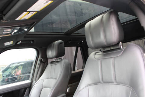 2020 Land Rover Range Rover P525 HSE