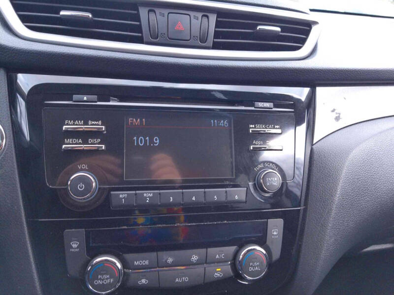 2015 Nissan Rogue SV