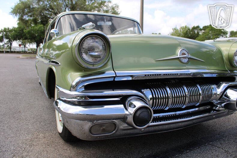 1957 Pontiac Star Chief