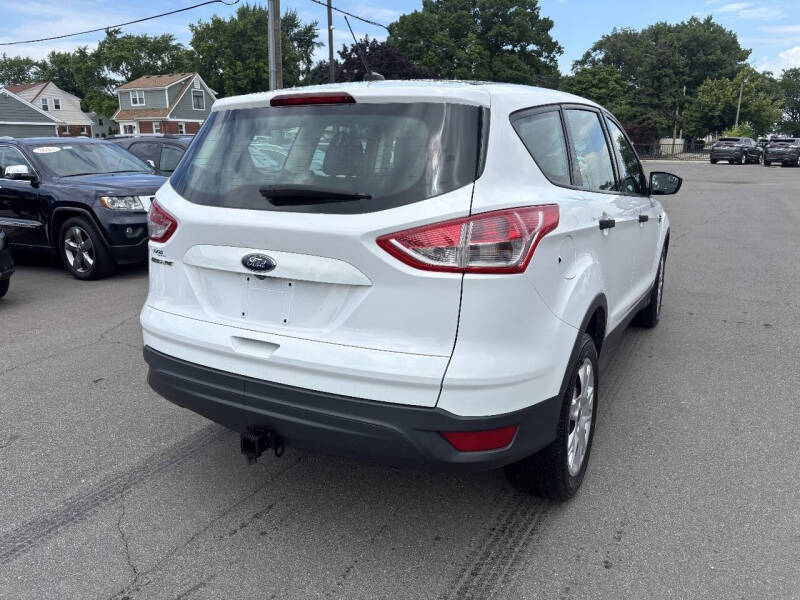 2014 Ford Escape S