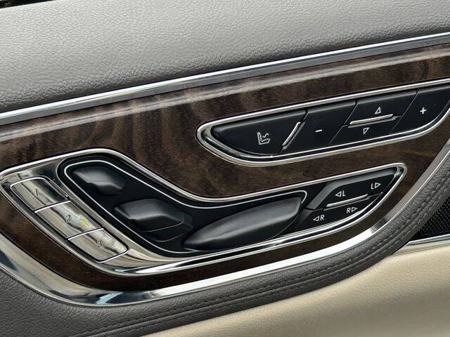 2018 Lincoln Continental Select