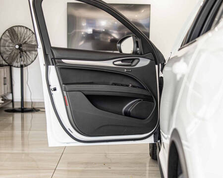 2025 Alfa Romeo Stelvio