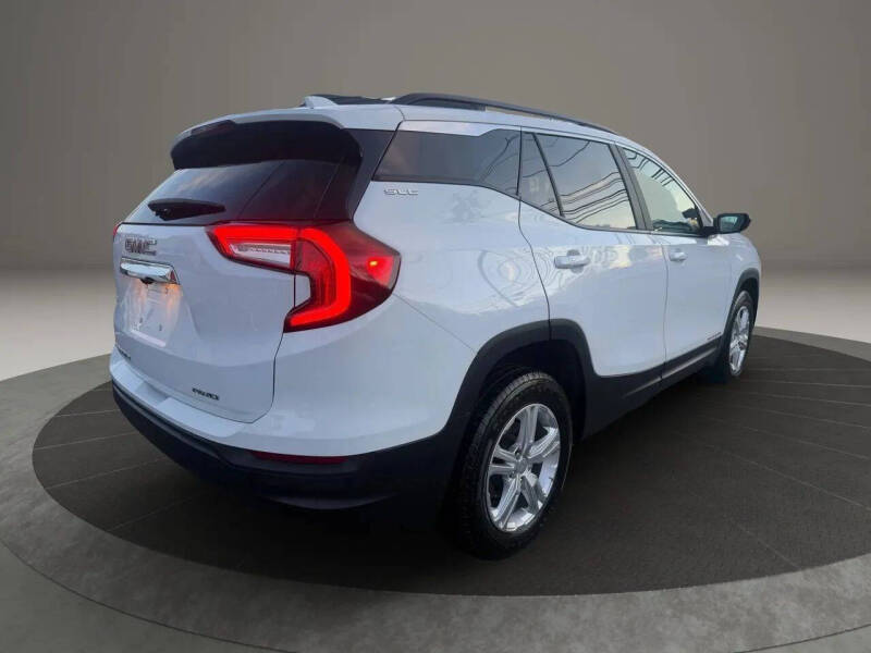 2022 GMC Terrain SLE