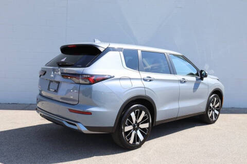 2025 Mitsubishi Outlander SE