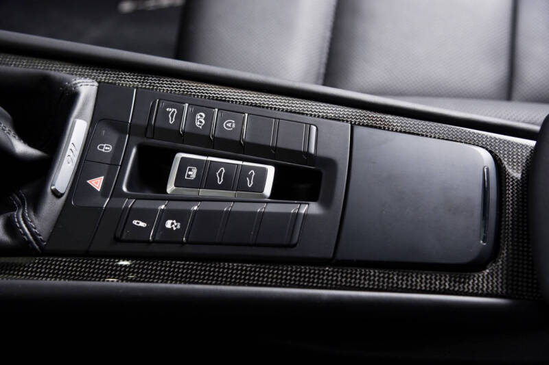 2018 Porsche 911 Carrera GTS