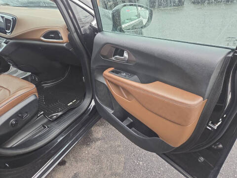 2017 Chrysler Pacifica Limited