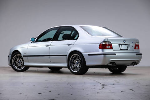 2002 BMW M5