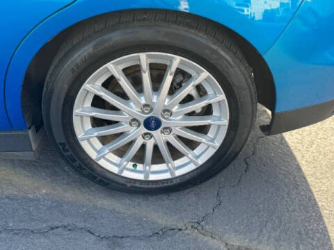 2014 Ford C-MAX Hybrid SE