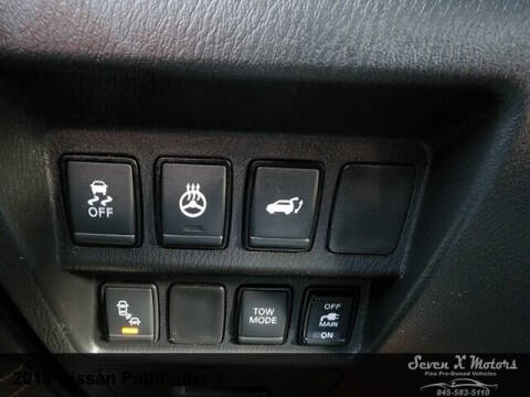 2019 Nissan Pathfinder S