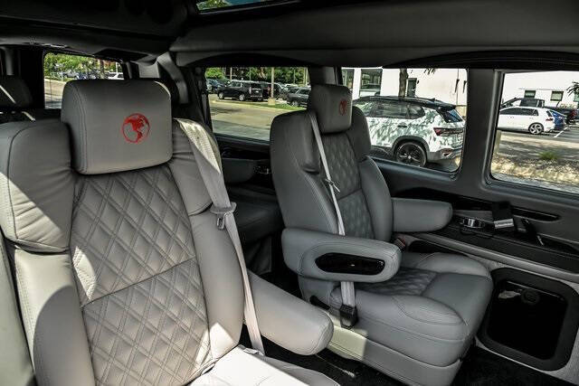 2025 GMC Savana 2500