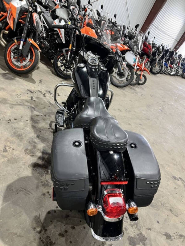 2019 Harley-Davidson Softail Heritage Classic FLHC