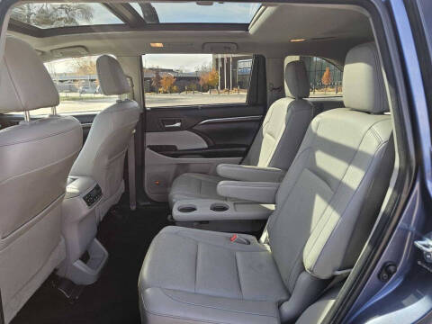 2014 Toyota Highlander Limited Platinum