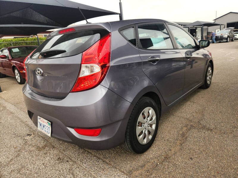 2016 Hyundai Accent SE